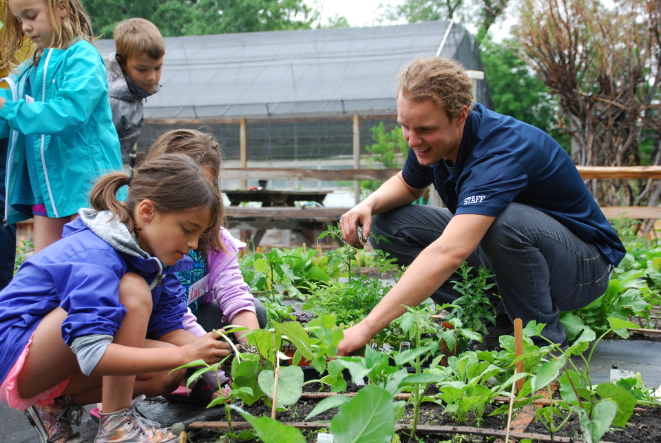 Wall Family Teaching Garden