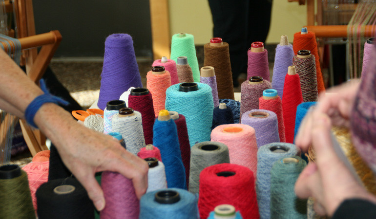 threads for SAORI weaving