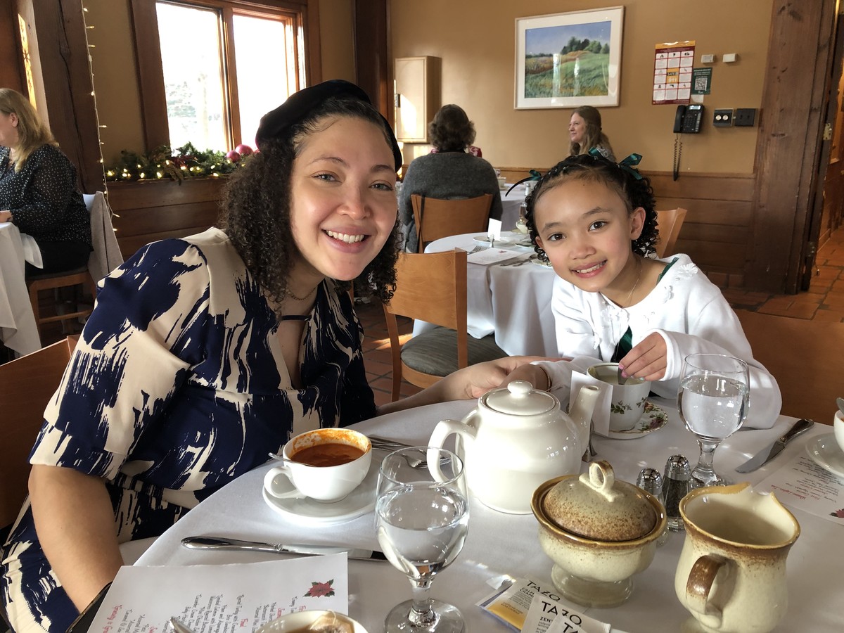 Mother and daughter at the winter teas